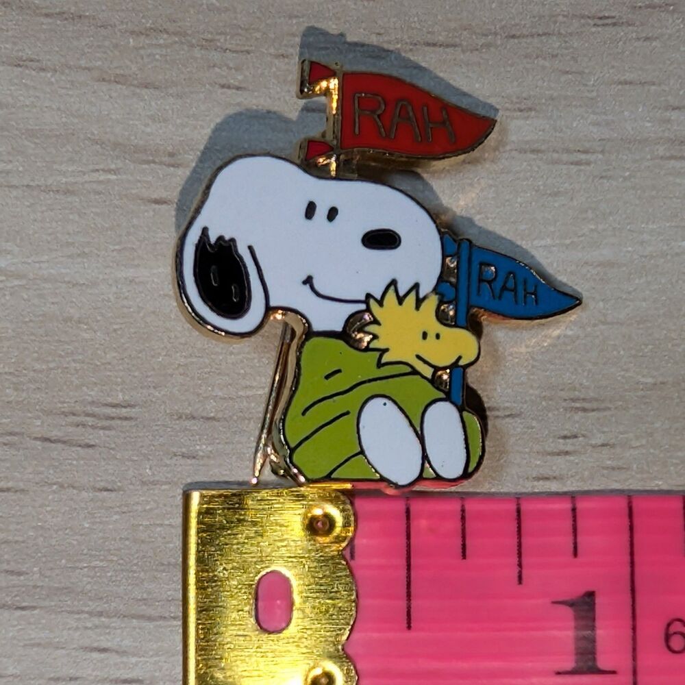 Vintage Peanuts Snoopy & Woodstock RAH Flags Enamel Lapel Pin Licensed
